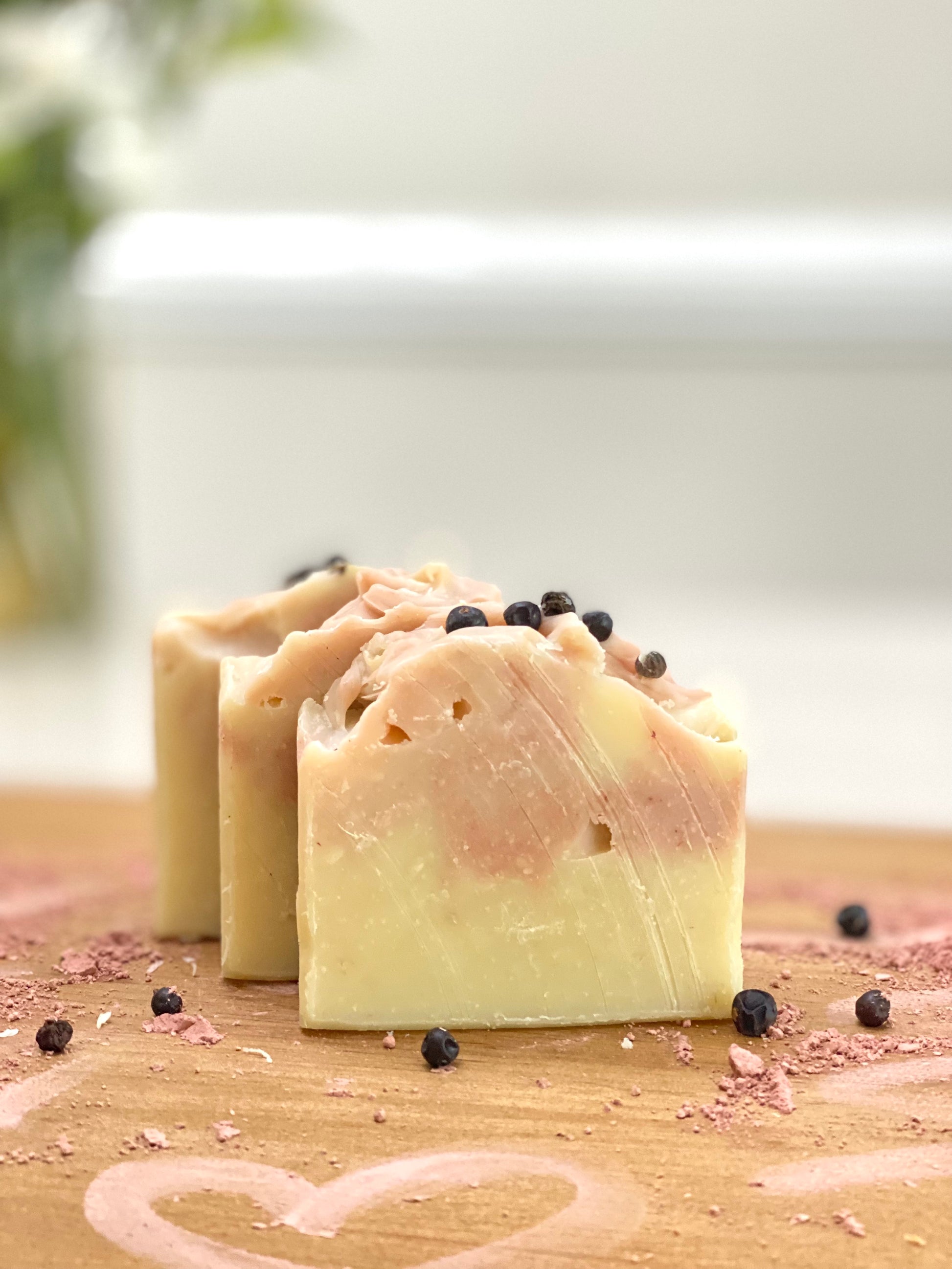 5 oz Pomegranate Clay Handcrafted Soap - Pluff Mud Mercantile
